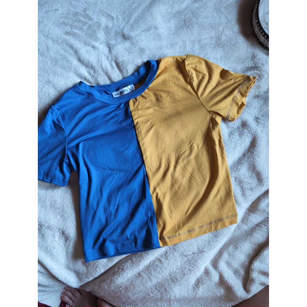Ara sports medium crop top